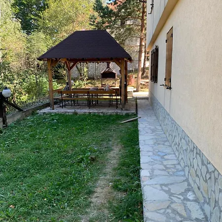 Apartment Sumska Kuca *