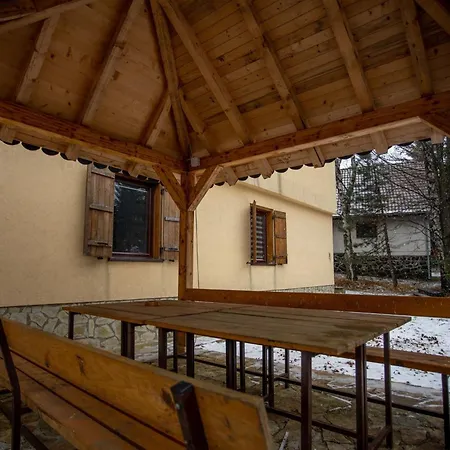 Apartment Sumska Kuca *