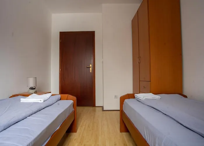 Sumska Kuca * Divcibare